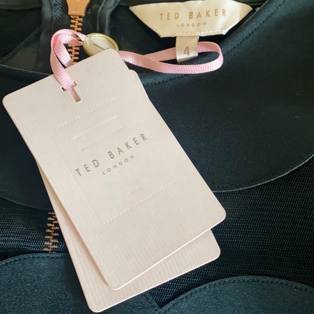 Ted Baker Dress 👗 New with tags, size 4.